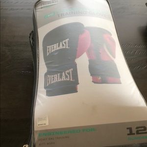 New Womans 12oz Boxing Gloves